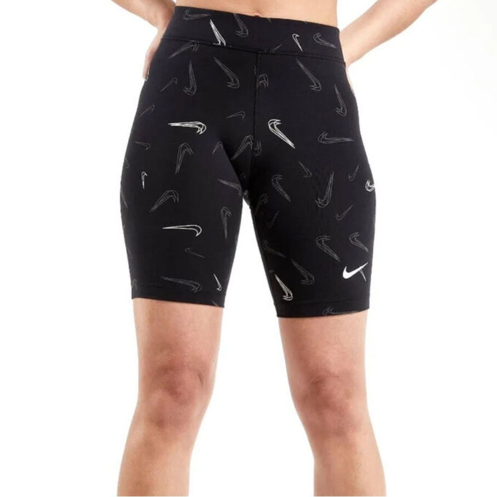 Nike Sportswear Women's Black/White Shorts